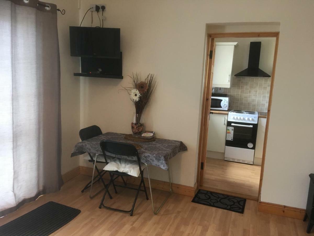 Baurleigh Studio Apartment P72F340 Lissaphooca Cross Roads Екстериор снимка